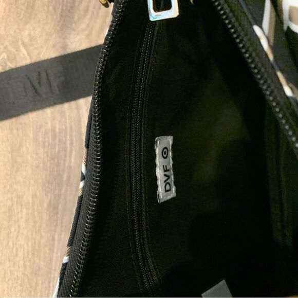 Diane Von Furstenberg Target Collaboration Crossbody Bag NWOT - Picture 4 of 5